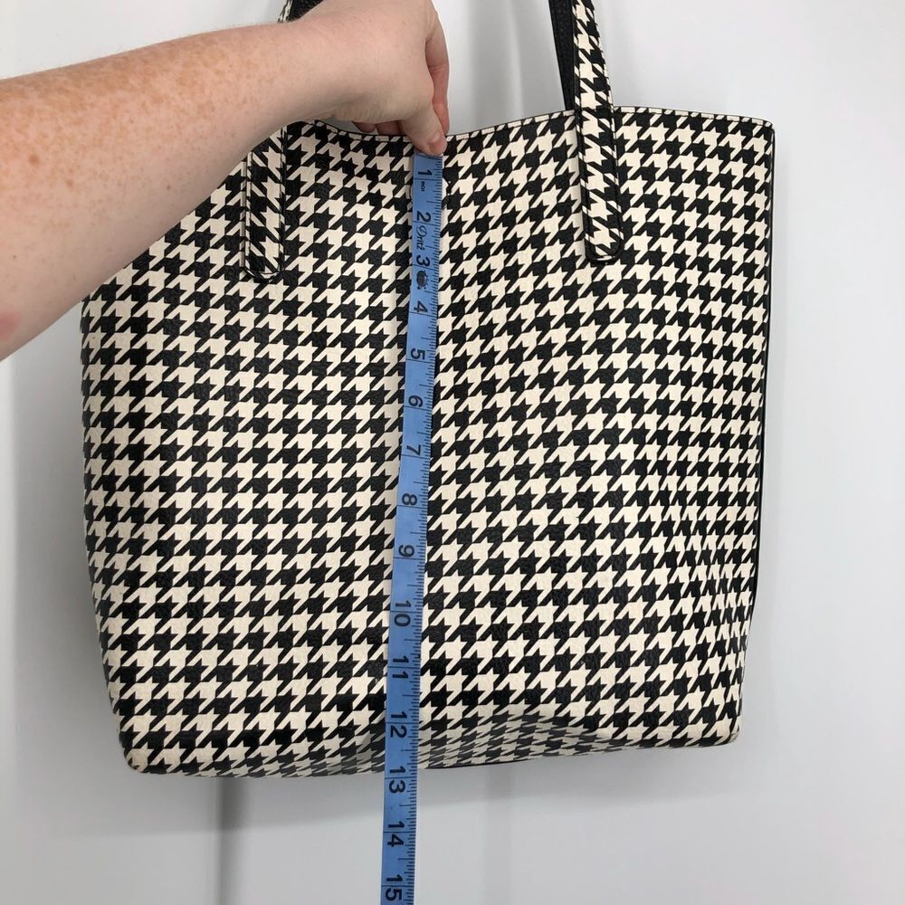 Houndstooth PVC Vinyl Tote Bag - Picture 8 of 8